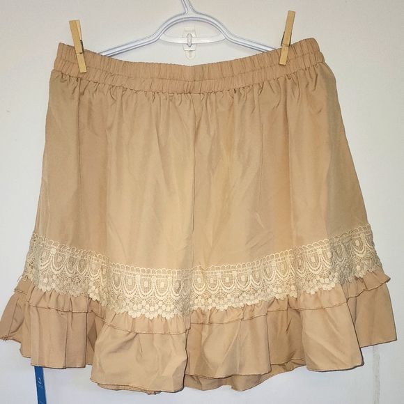 NWT Cupshe Lace Tiered Hem Drawstring Mini Skirt - Picture 3 of 4